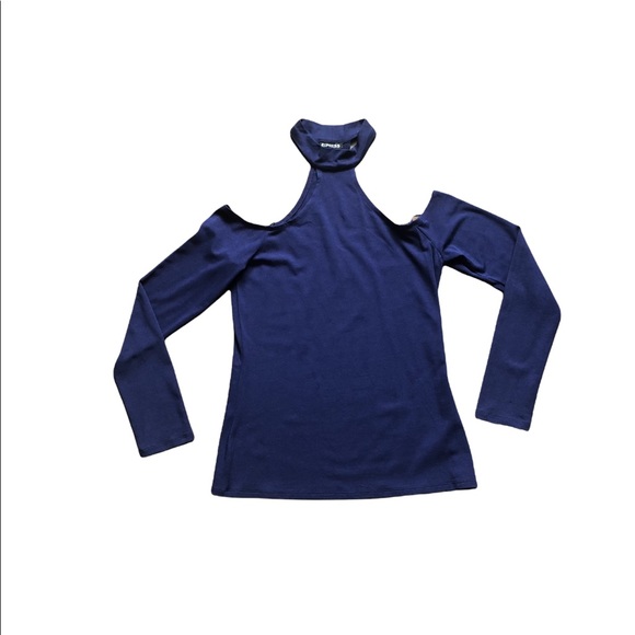 Express Cut-Out Shoulder Top - Picture 3 of 6